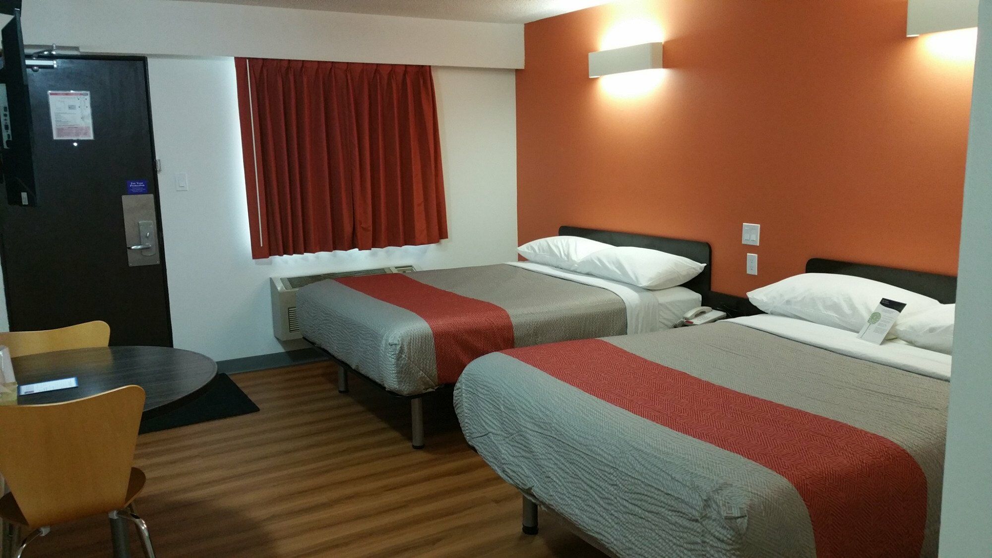 Lakeview Inns & Suites - Fort Nelson Buitenkant foto