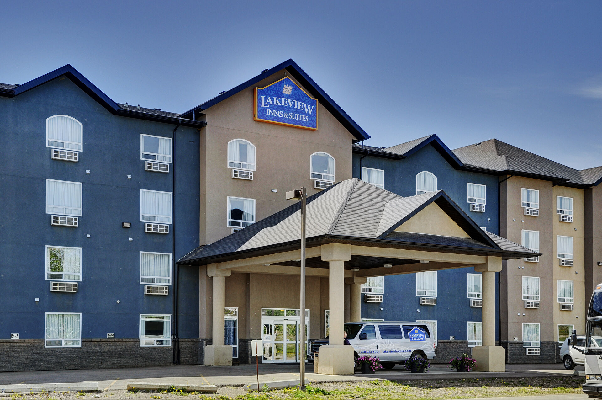 Lakeview Inns & Suites - Fort Nelson Buitenkant foto